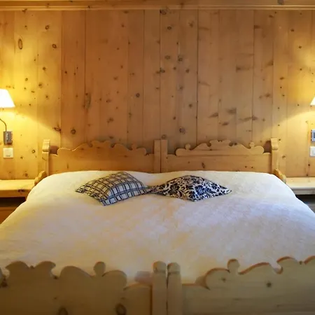 فندق Engiadina 3*