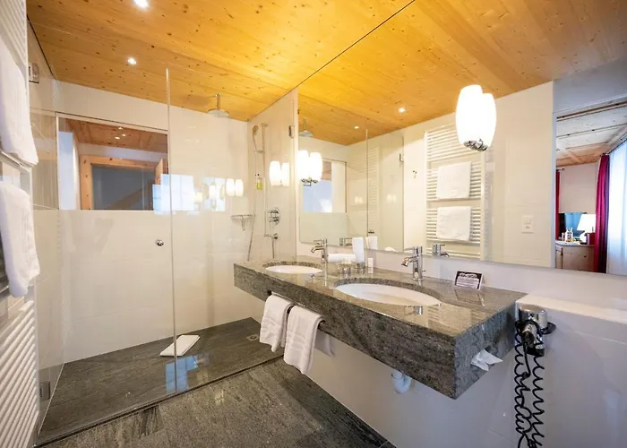 Hotel Garni Engiadina - Boutique Scuol