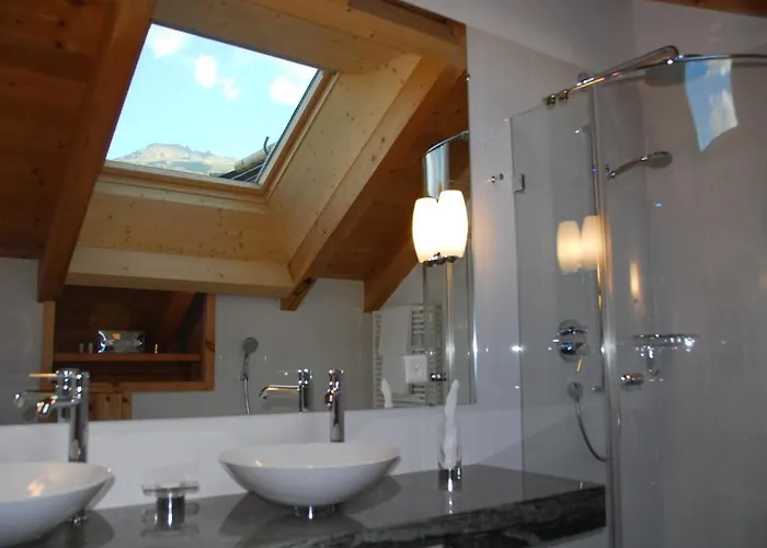 Garni Engiadina - Boutique 3* Scuol