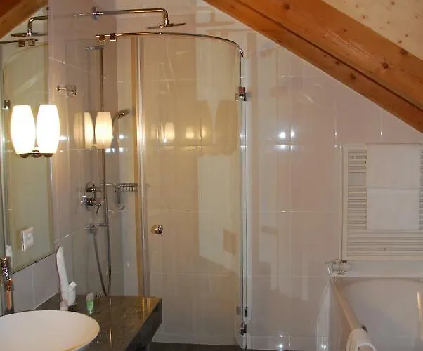 Hotel Garni Engiadina - Boutique Scuol