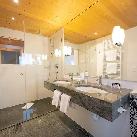 Hotel Engiadina Scuol