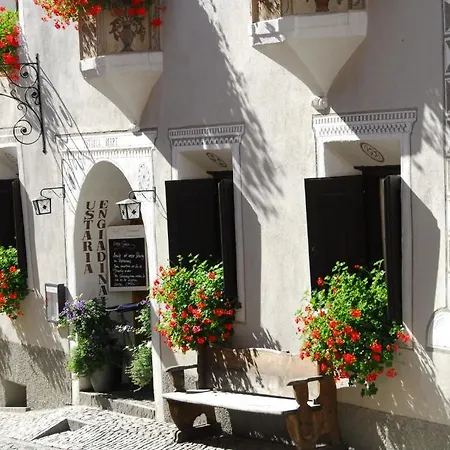 מלון Garni Engiadina - Boutique 3*
