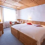 Hotel Garni Engiadina - Boutique 3*
